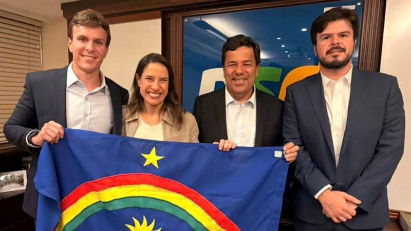 Mendonça Filho já emenda anúncio de apoio de Miguel Coelho ao Senado