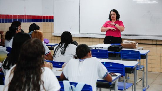 Intenção é garantir mais autonomia aos gestores das escolas
					
					
					Divulgação / SEE