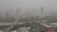 Neblina em prédios do Recife