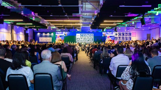 Na Amupe, MPPE pede ajuda dos prefeitos para combate ao feminicídio