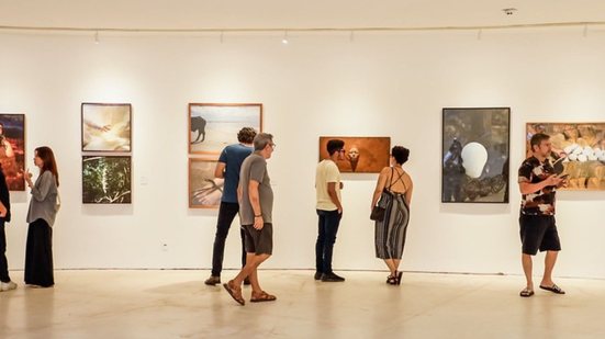 Eventos e turismo movimentam equipamentos culturais a exemplo da Galeria Janete Costa, no Parque Dona Lindu - Recife .
						
						
						Foto: Silla Candegue