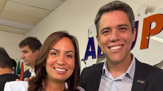 Pedro Freitas e Diana Câmara em evento da Amupe