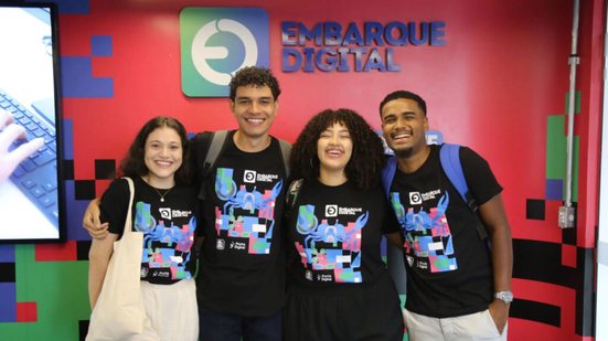 Alunos do Embarque Digital