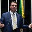 Imagem Flávio Bolsonaro recebe convite para visitar São João de Caruaru; saiba quando