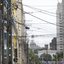 rua do bairro do recife antigo com fios elétricos