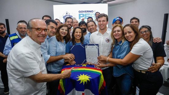 Imagem Raquel Lyra autoriza Adutora de Negreiros e promete ampliar abastecimento para 11 cidades do Araripe