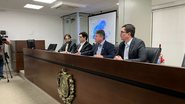 Sentados em bancada da Alepe, Diogo Moraes, Rodrigo Novaes, Sileno Guedes e Eriberto Filho