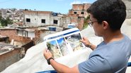 Victor Marques olha para projeto de encosta na Cohab