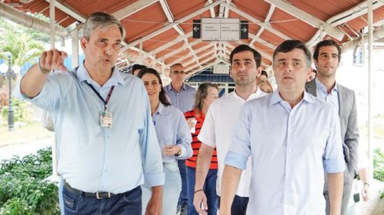 Dr. Tarcísio Reis e Eduardo da Fonte reúnem especialistas para discutir propostas para o SUS
					
					
					DIVULGAÇÃO