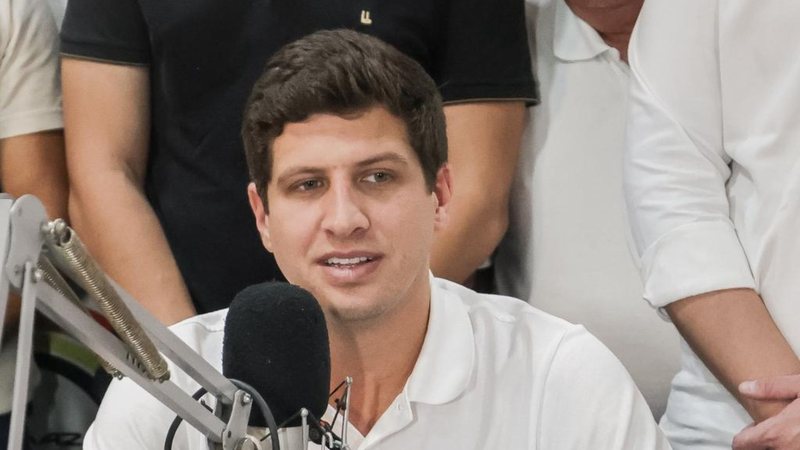 João Campos justifica aditivos em obras do Recife e cita imprevistos durante execução