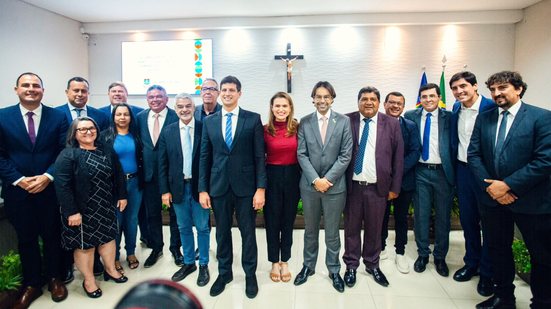 João Campos e Marília Arraes receberam o título de Cidadão de São Bento do Una
