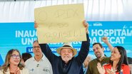 Imagem Com cartaz do Pix, Lula critica tarifa anunciada pelos Estados Unidos e cobra conversa com Trump