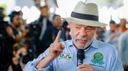 Imagem Lula acusa Flávio Bolsonaro de agir contra interesses do Brasil após novo tarifaço dos EUA: "traidor"