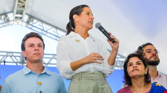 Miguel Coelho, Raquel Lyra, Priscila Krause e Túlio Gadelha
					
					
					Yacy Ribeiro/Secom