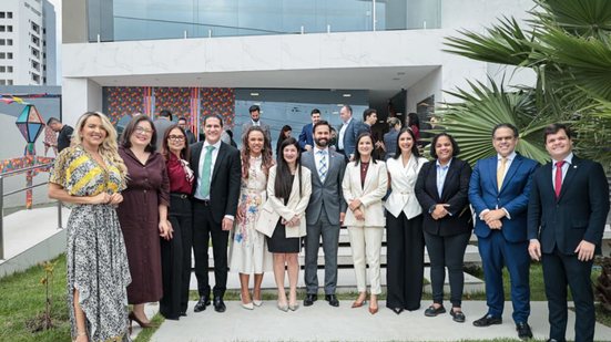 Além da inauguração do espaço físico, a agenda institucional no município incluiu a entrega de mais de 60 novas carteiras profissionais para advogados e advogadas que ingressaram oficialmente nos quadros da Ordem. - Foto: Sandokan Xavier/OAB-PE