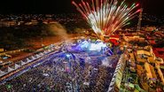 Fogos estourando em festa de São João