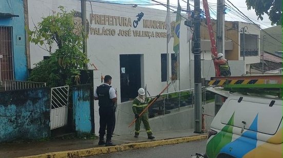 Último recurso: Neoenergia corta energia de unidades administrativas da Prefeitura de Cortês por falta de pagamento. Valor do débito não foi informado
					
					
					Divulgação