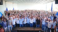 Eduardo da Fonte e multidão em Águas Belas