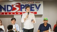 João Campos com representantes do Sindicato dos Empregados e Trabalhadores por Aplicativo de Pernambuco