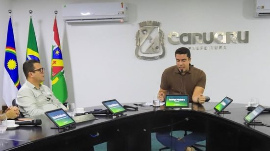 Rodrigo Pinheiro resolve de forma definitiva a situação dos toyoteiros de Caruaru
					
					
					DIVULGAÇÃO/ Prefeitura de Caruaru