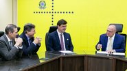 Durante o encontro em Brasília, o presidente da Federação, James Thorp, ao lado de presidentes de sindicatos de todo o Brasil, - Foto: Divulgação