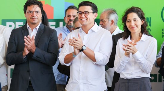 Victor Marques aplaude