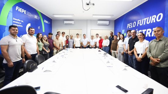 Imagem João Campos se reúne com setor gesseiro e promete articulação para enfrentar entraves em Pernambuco