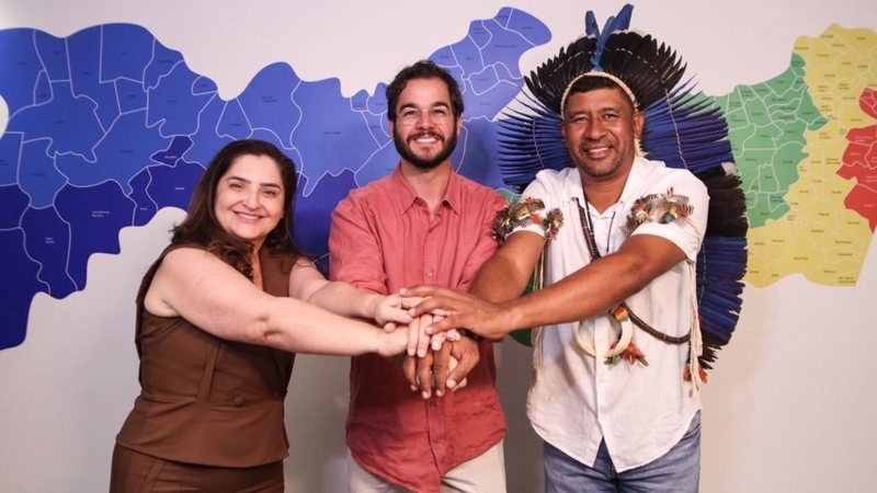 Túlio Gadelha anuncia suplentes para o Senado com Dulci Amorim e cacique Marcelo Pankararu