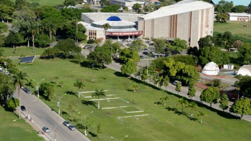 UFPE abre concurso com 114 vagas para nível médio e superior, com salários de até R$ 5,2 mil