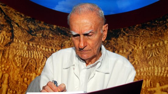 Ariano Suassuna será declarado patrono da cultura do Recife
					
					
					Reprodução Instagram @arianosuassunamestre