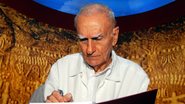 Ariano Suassuna escreve texto