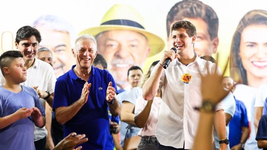 Em Vitória de Santo Antão, João Campos reforça propostas para ampliar rede de saúde