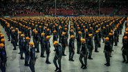 Policiais militares em cerimônia de formação na Arena de Pernambuco