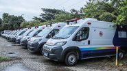 Ambulâncias enfileiradas