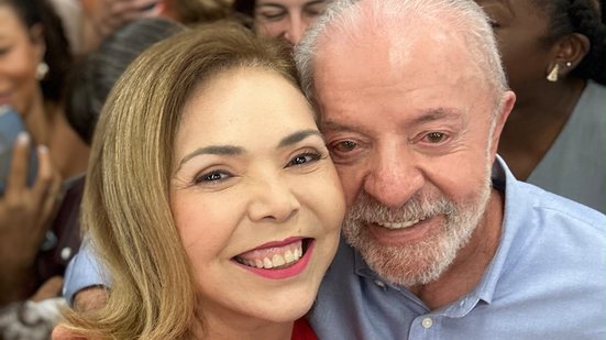 Liana Cirne bate Renildo na federação PT/PV e PCdoB
					
					
					Divulgação