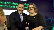 Teresa Leitão recebe prêmio