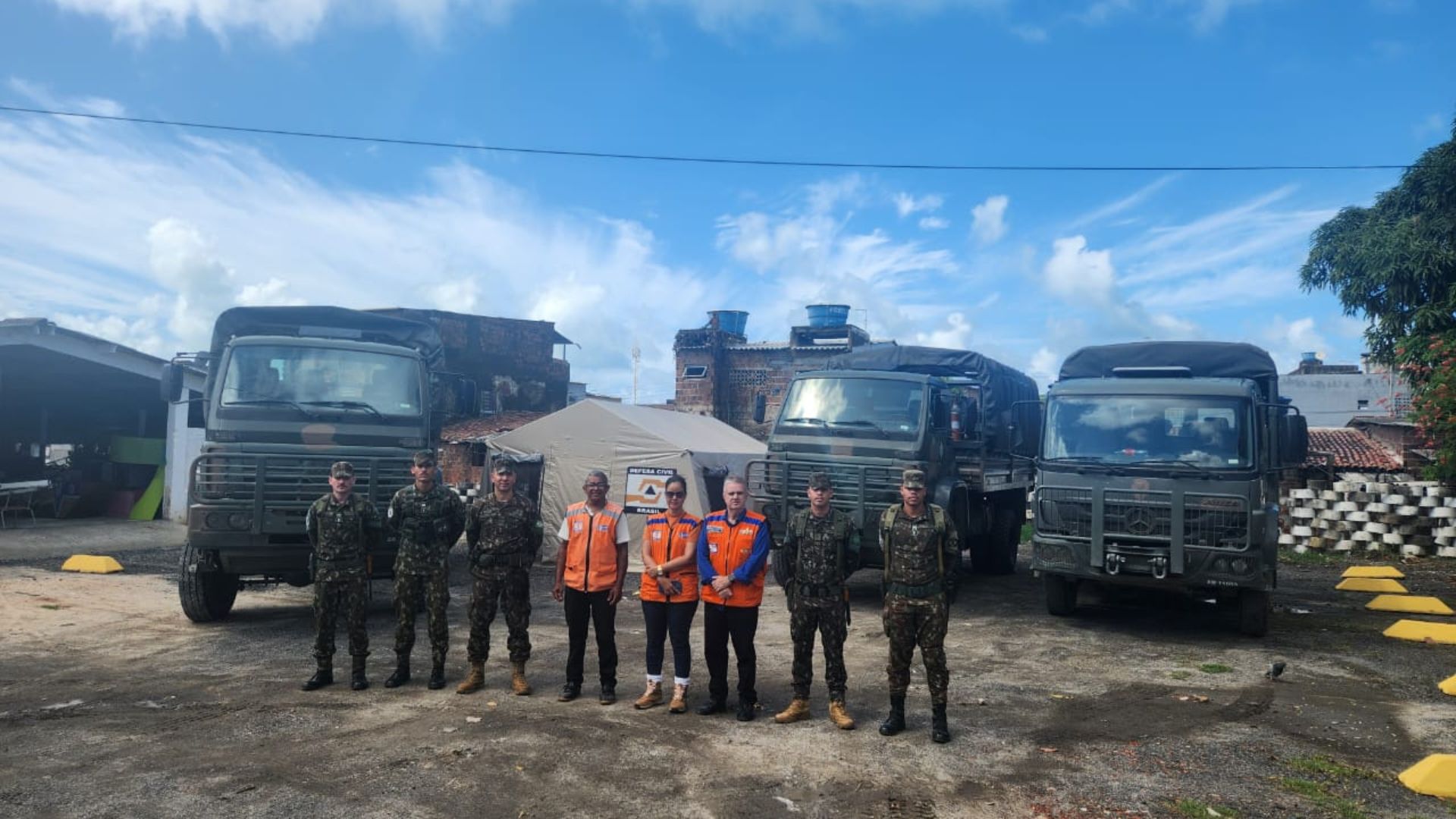 Exército Brasileiro ajuda Olinda devido às chuvas