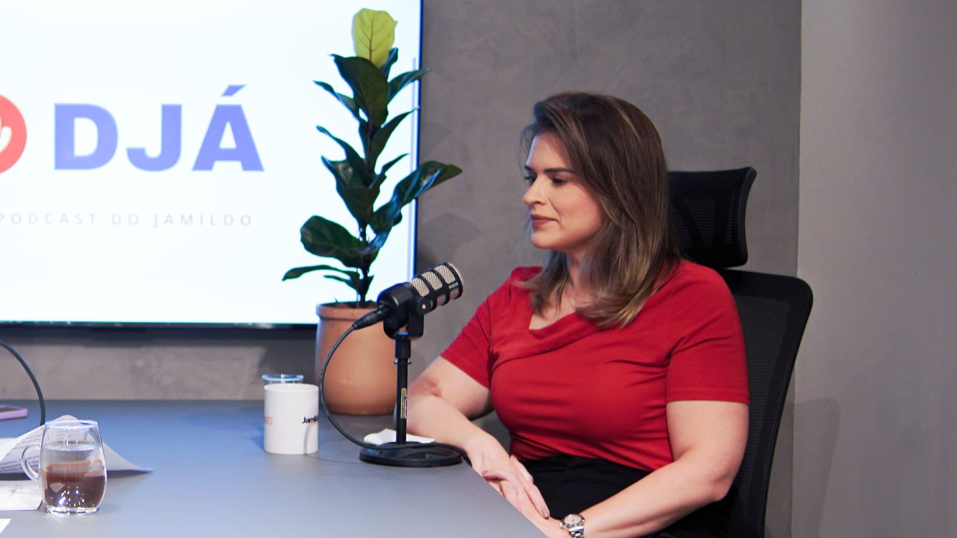 Marília Arraes em entrevista no PodJá