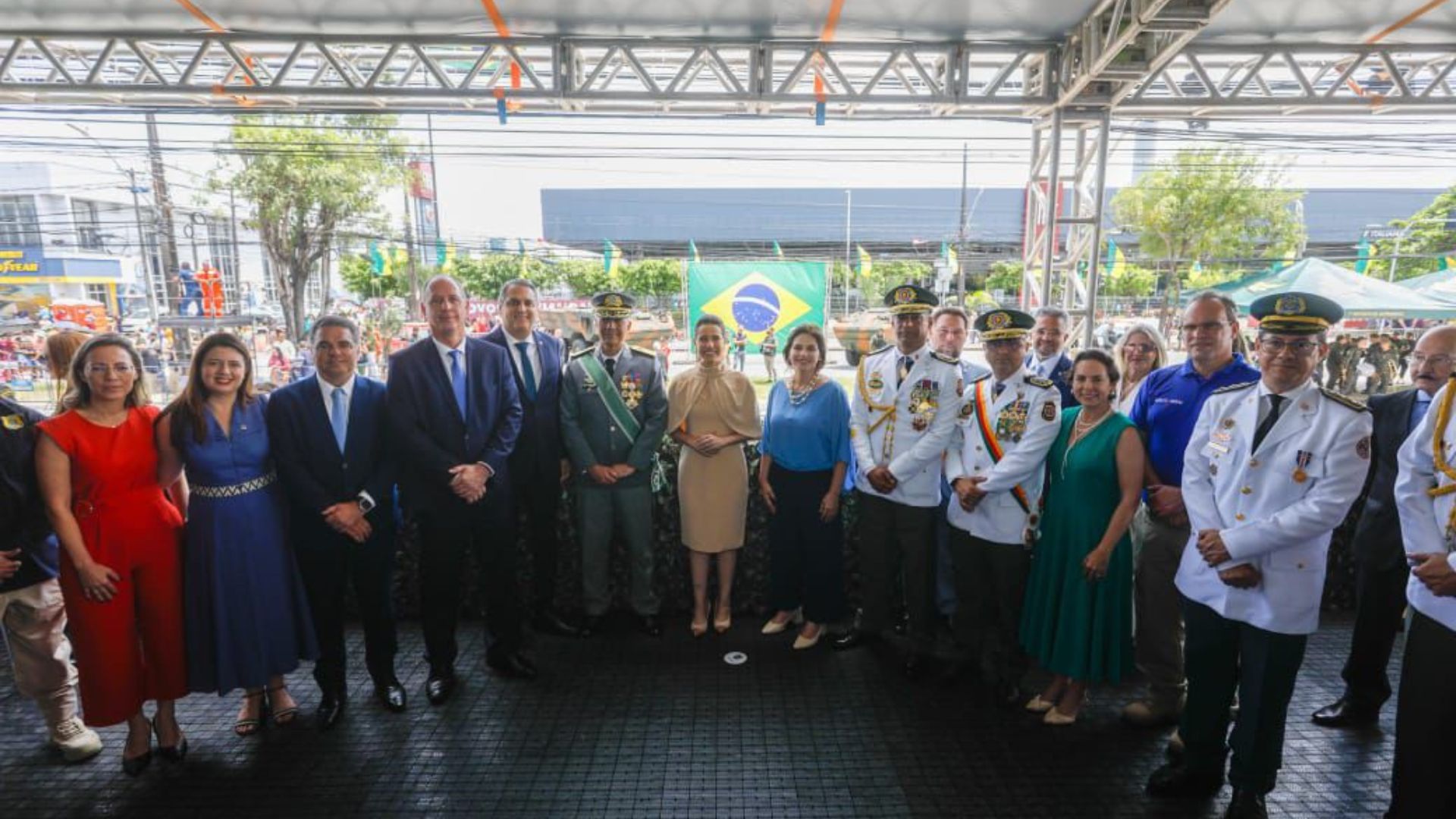 Governadora Raquel Lyra no desfile do 7 de setembro