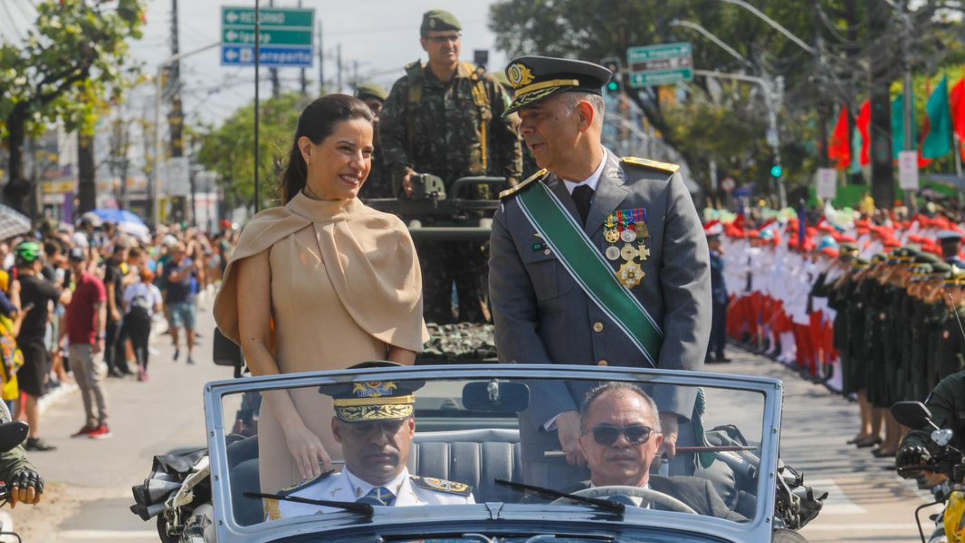 Governadora Raquel Lyra no desfile do 7 de setembro