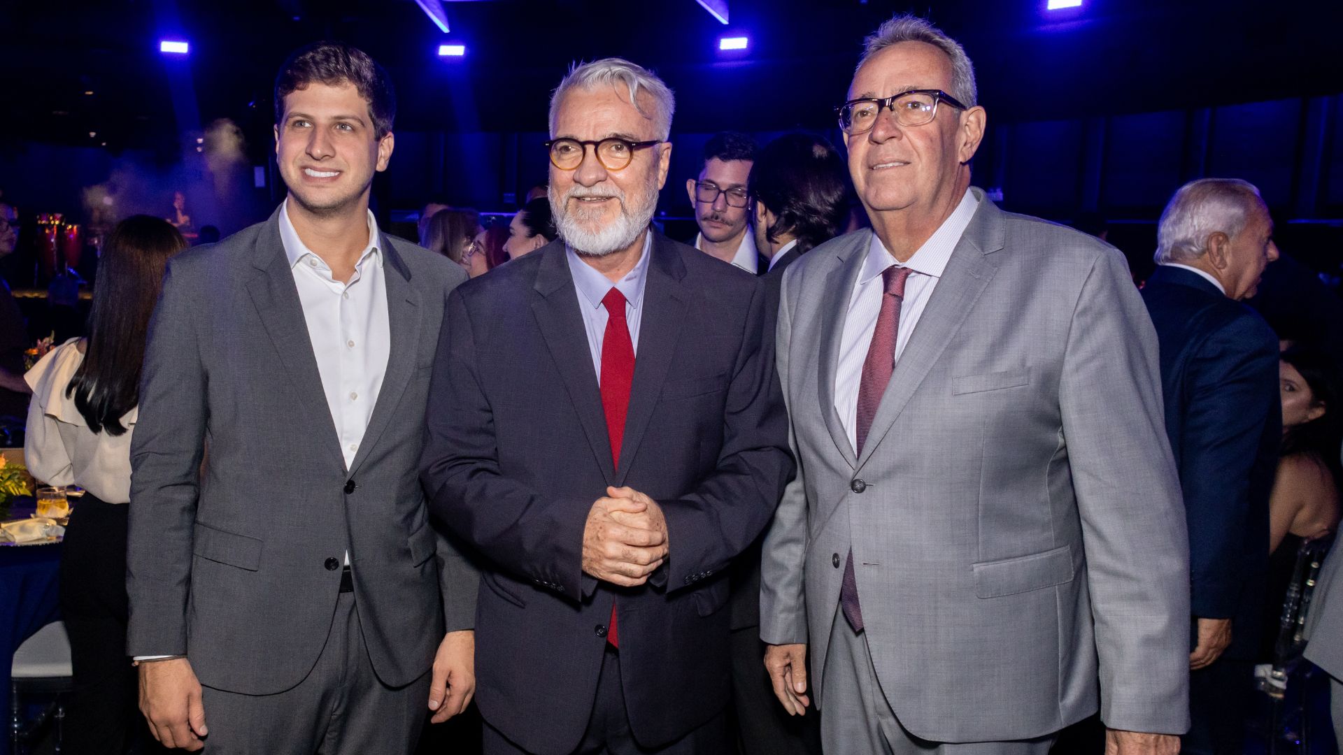 João Campos, Jamildo Melo e Álvaro Porto, presidente da Alepe.