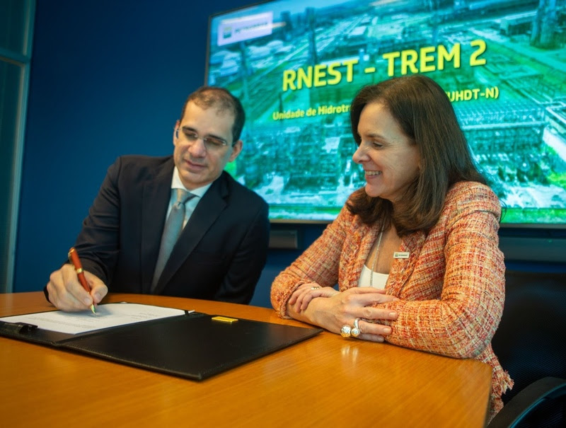Petrobras assina contrato do Trem 2 da refinaria Abreu e lima