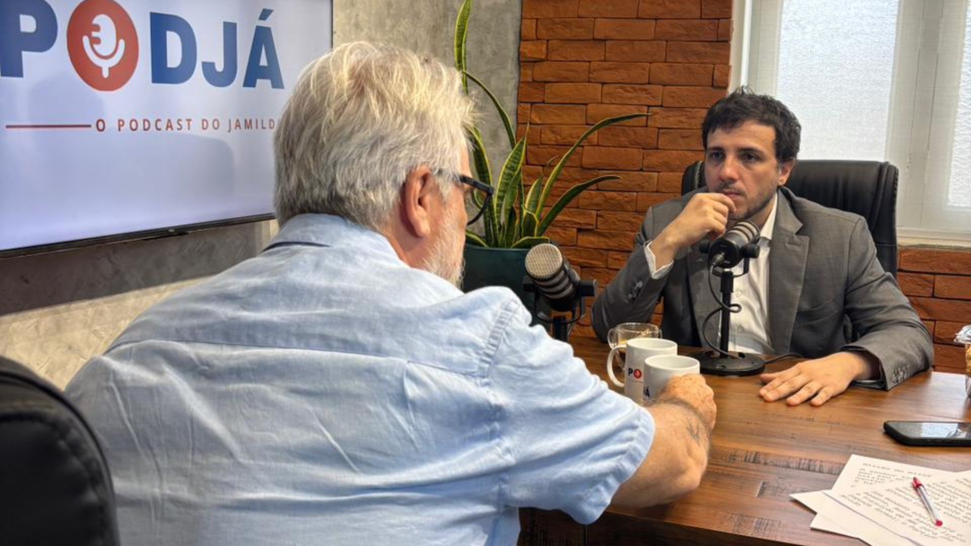 Renan Santos em entrevista ao PodJá - o podcast do Jamildo