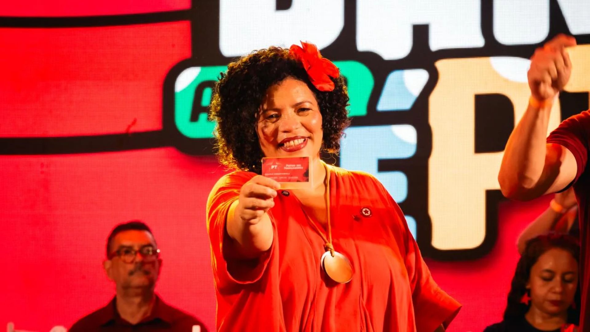 Dani Portela em ato de filiação ao PT