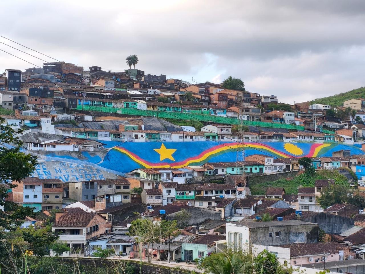 Contenção de encosta em Cortês