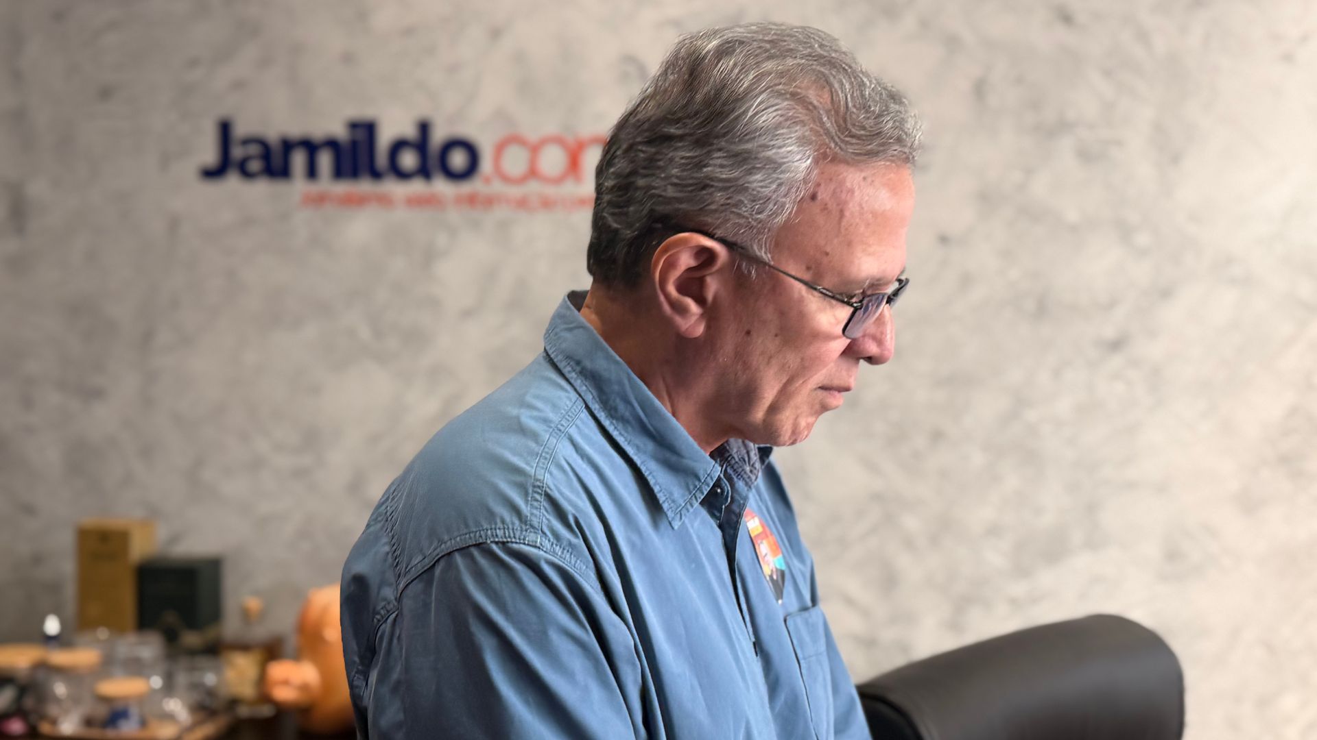 Paulo Rubem Santiago nos estúdios do PodJá
